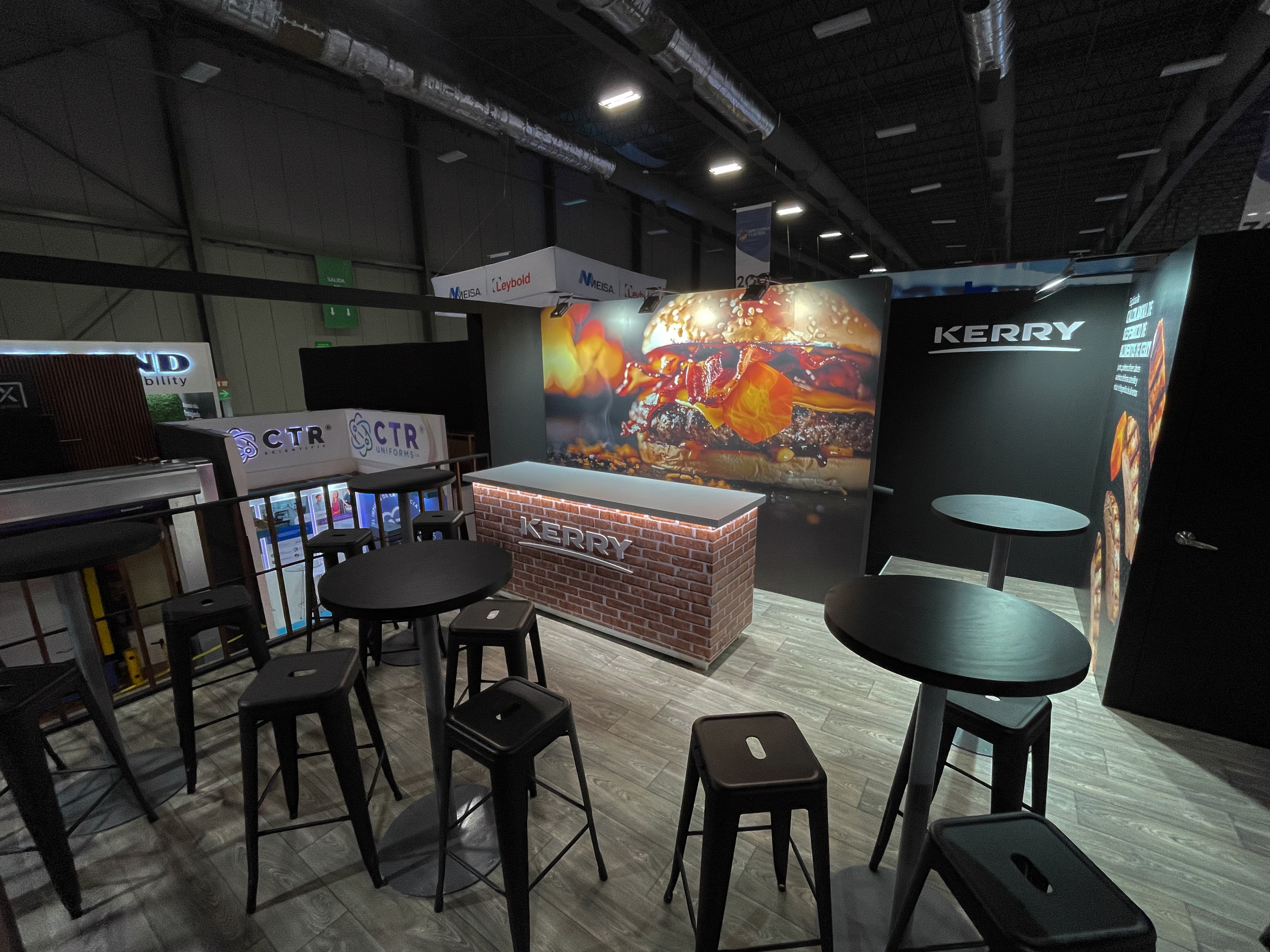 Creación_y_construcción_de_stands